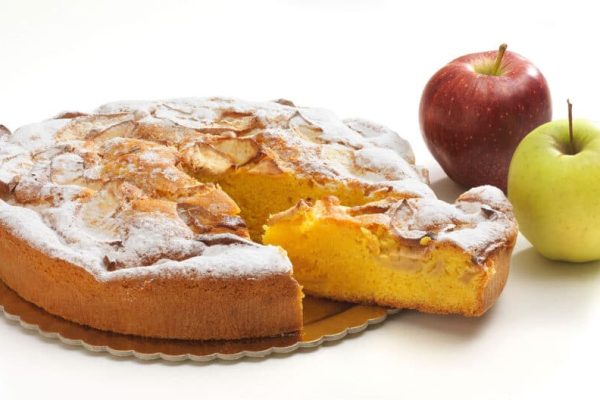 torta_MELE-fette-1024x528